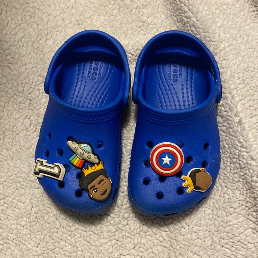 Crocs